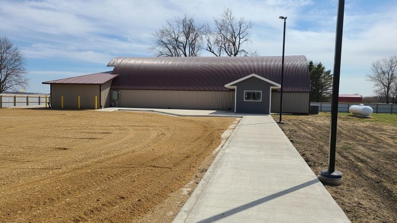 Restaurant Land & Building