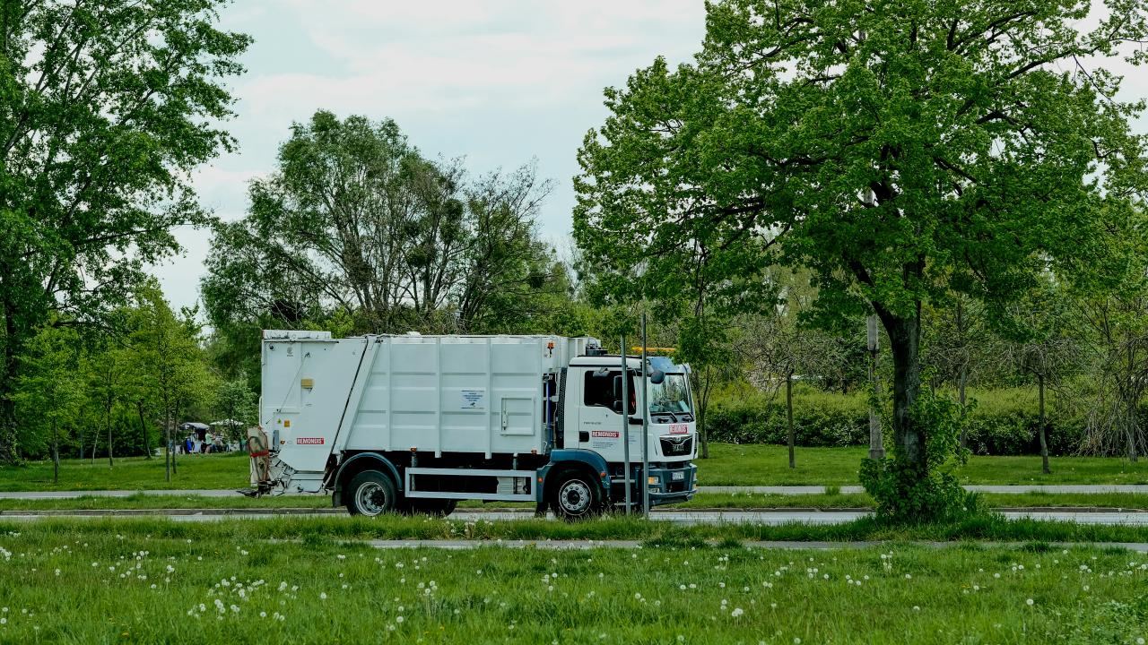 Garbage Truck