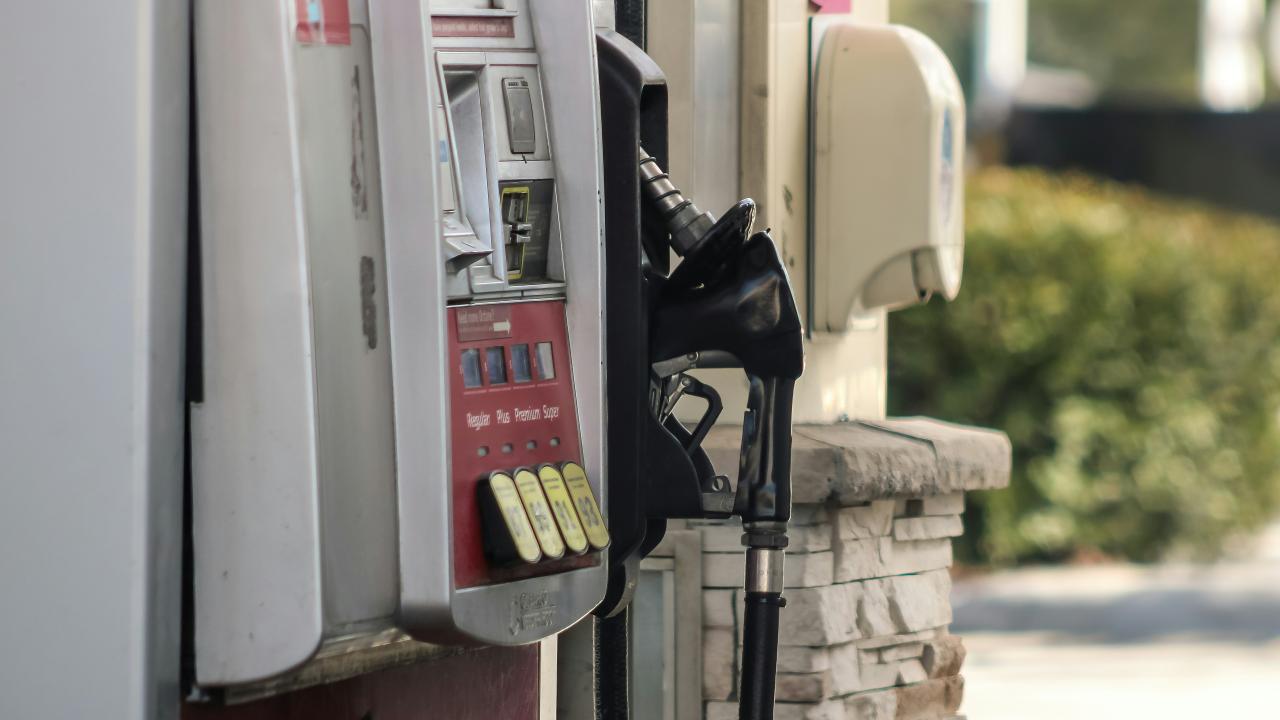 Gas pump