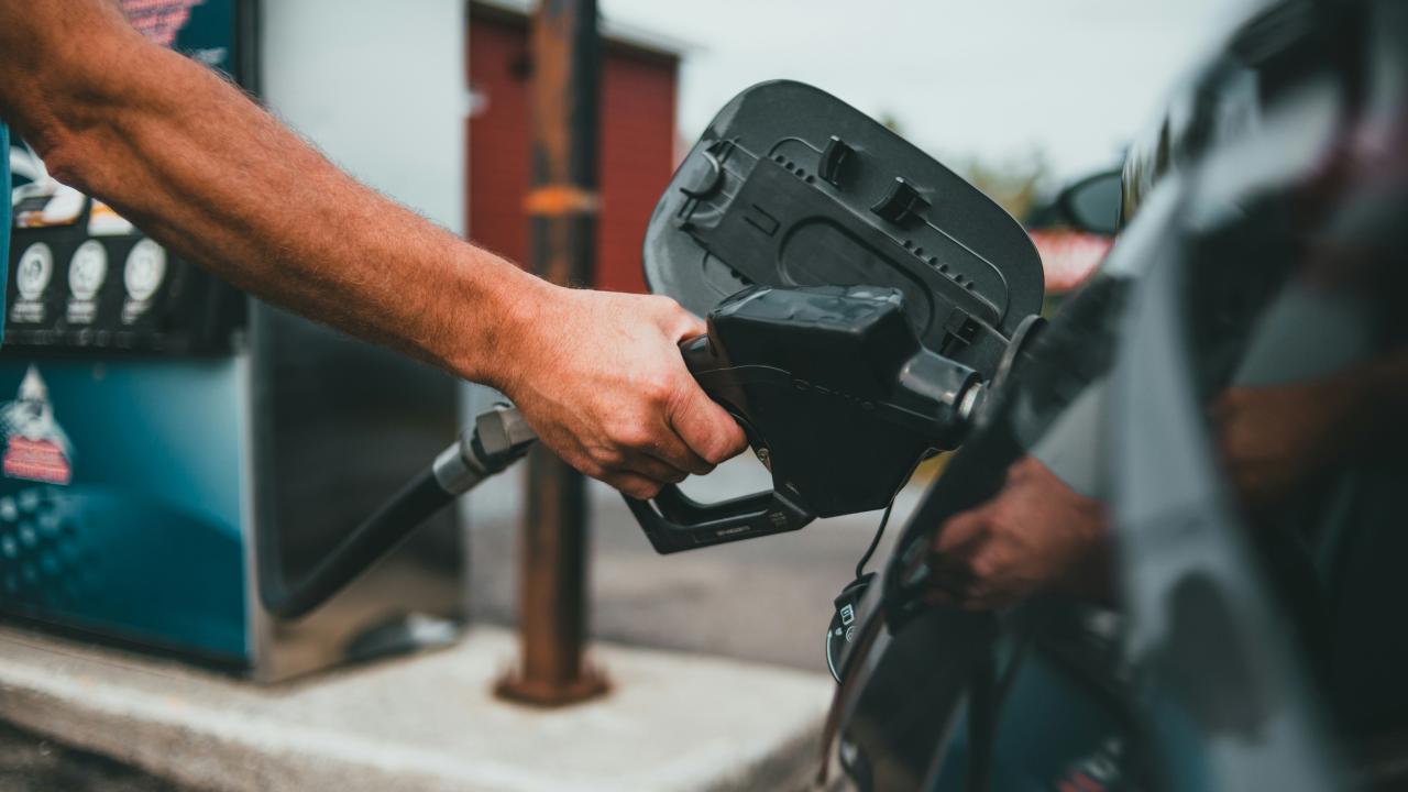Gas pump
