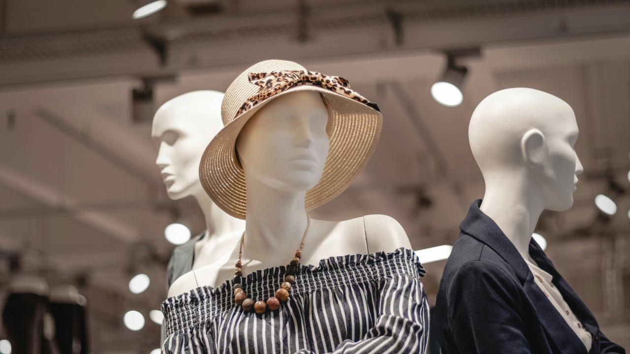 mannequins